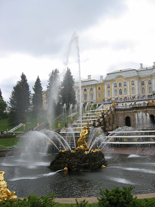 62 Grand Cascade, Peterhof.jpg